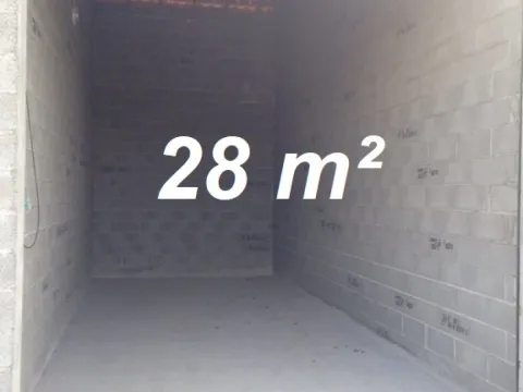 Catégorie C – box de 28 m²